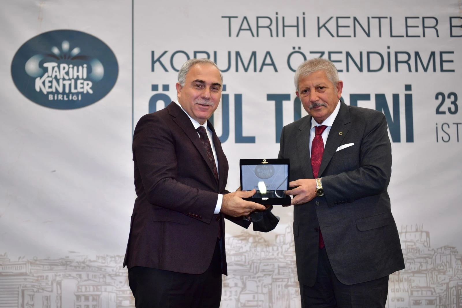 Tarihi Kentler Birliği’nden Fatih Belediyesi’ne Ödül